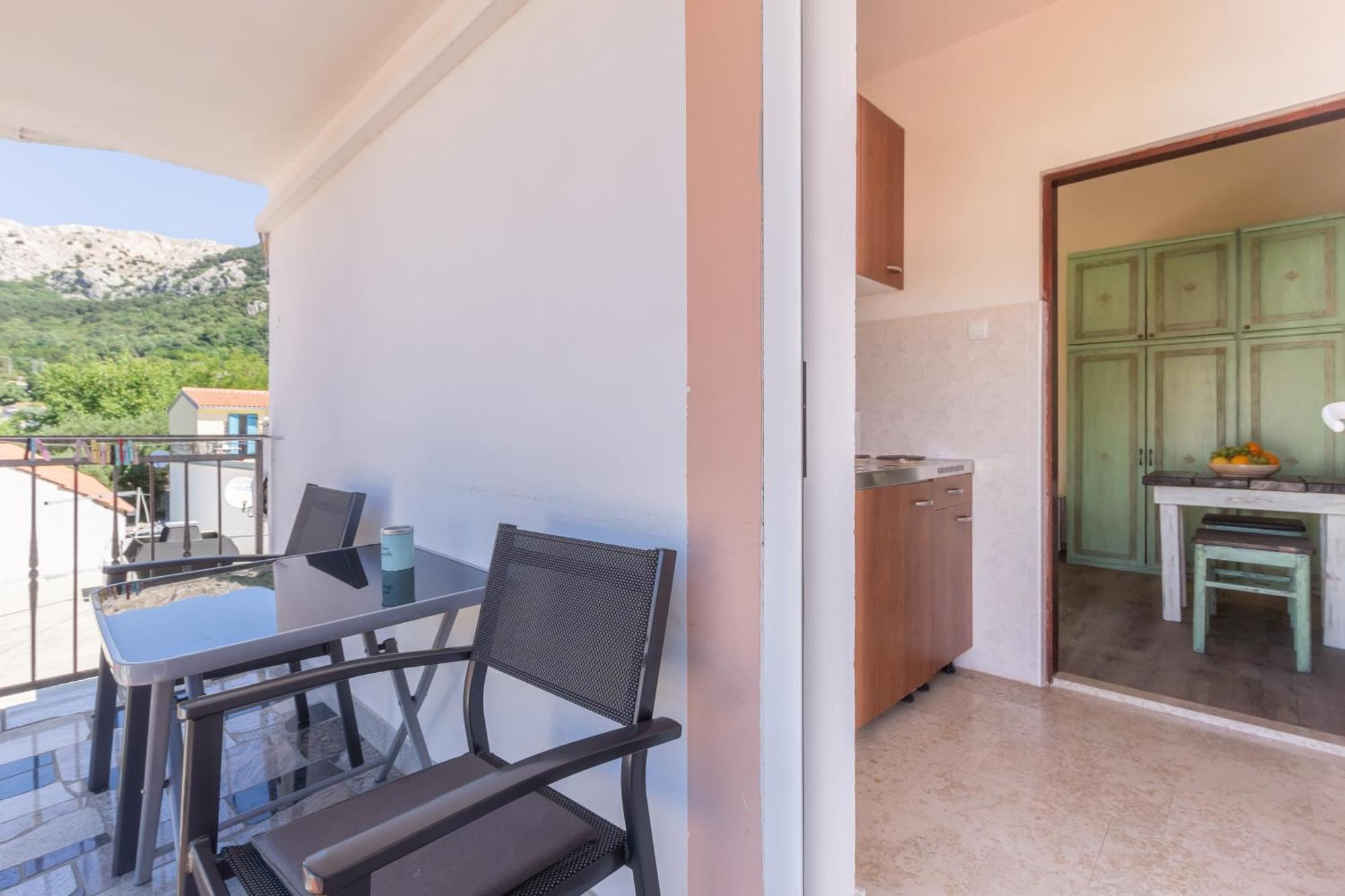 Rooms & Studio Apartments By The Way Baska  Luaran gambar